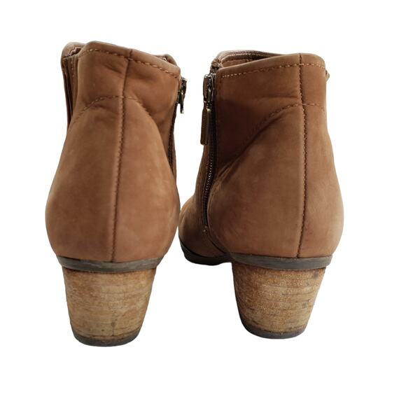 Blondo 7.5 Suede Leather Bootie Ankle Boots Women Tan Beige Zip Stacked Heel 2" - Picture 5 of 12